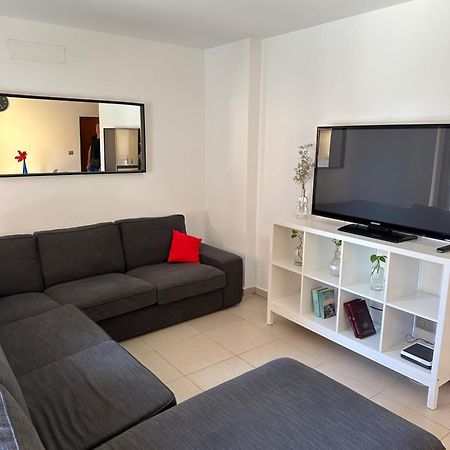 Alcala Seaside Apartment, Two Rooms, Private Parking מראה חיצוני תמונה