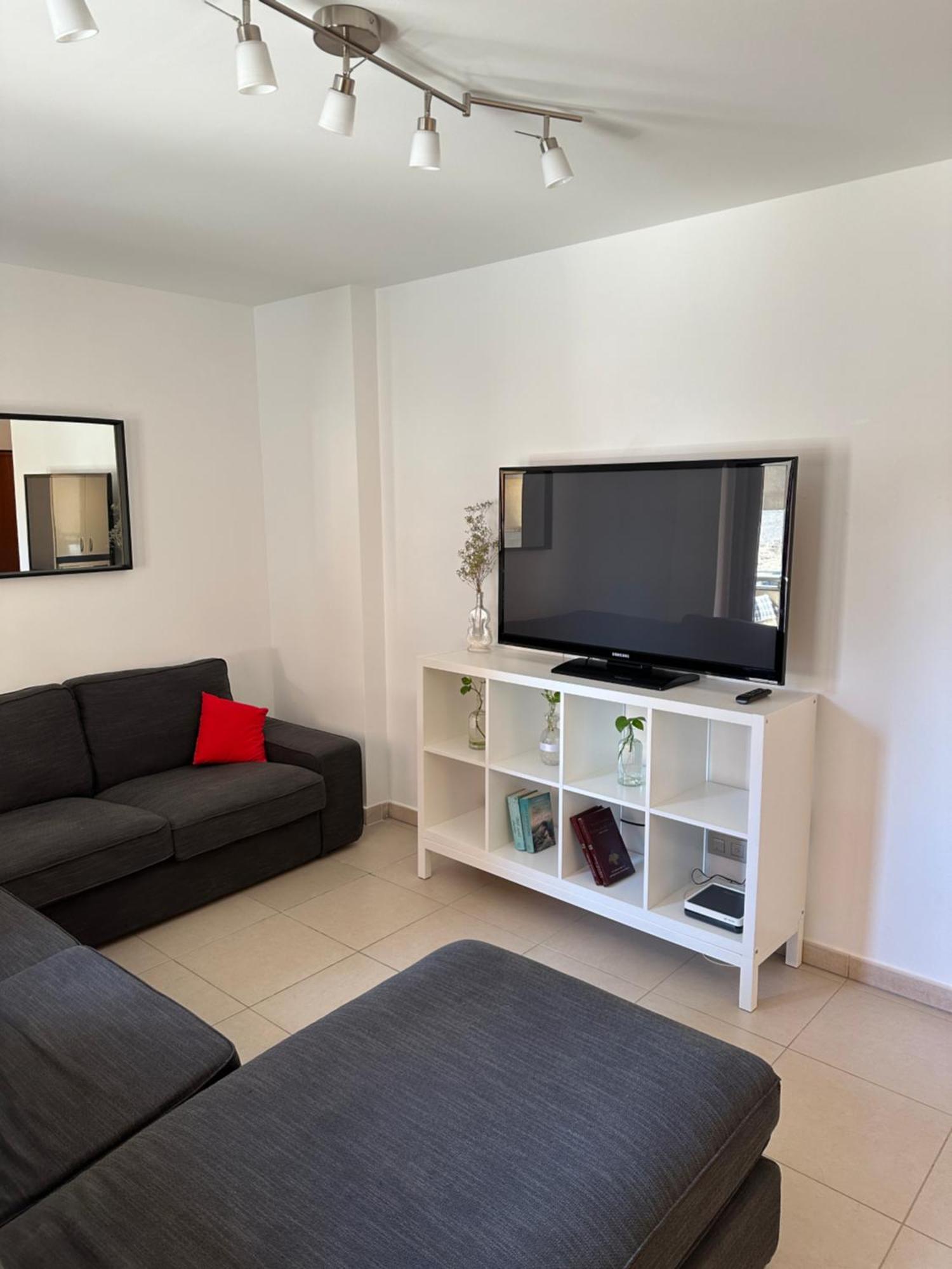 Alcala Seaside Apartment, Two Rooms, Private Parking מראה חיצוני תמונה